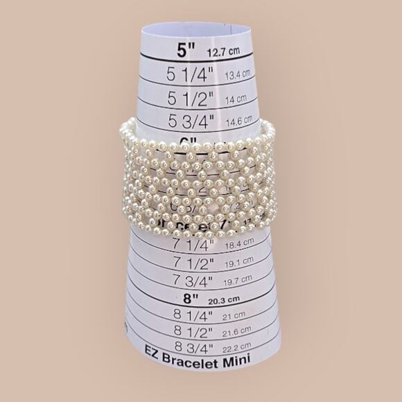 Vintage Faux Pearl Stretch Cuff Bracelet – Classic Lattice Design - Picture 7 of 10